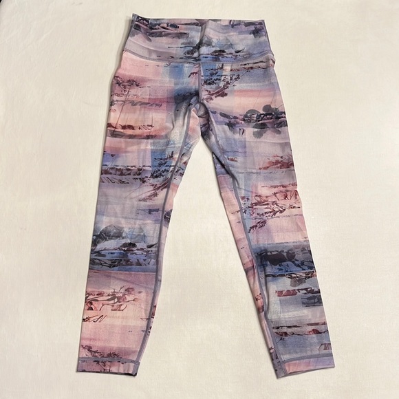 34. Lululemon Wunder Under HR Crop 23” Sunrise Silhouette Multi - Picture 2 of 5